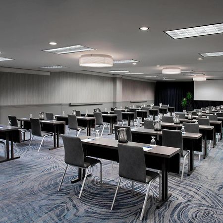 Delta Hotels by Marriott Richmond Downtown Buitenkant foto