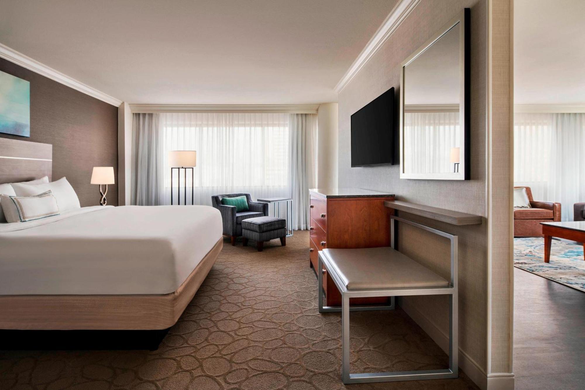 Delta Hotels by Marriott Richmond Downtown Buitenkant foto