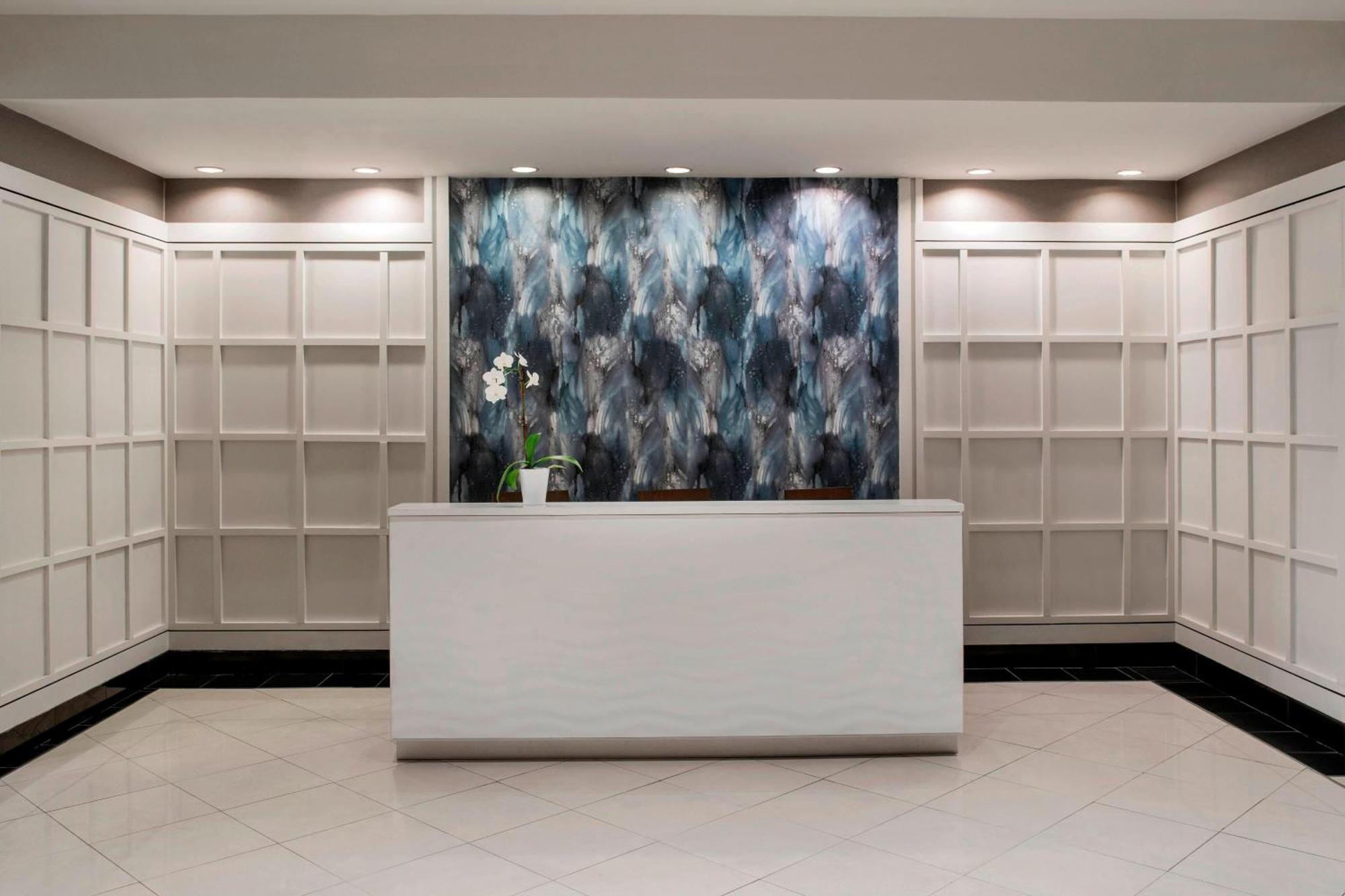 Delta Hotels by Marriott Richmond Downtown Buitenkant foto