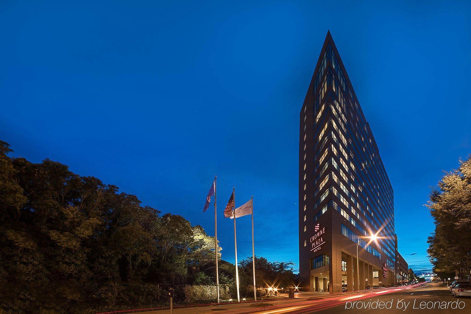 Delta Hotels by Marriott Richmond Downtown Buitenkant foto
