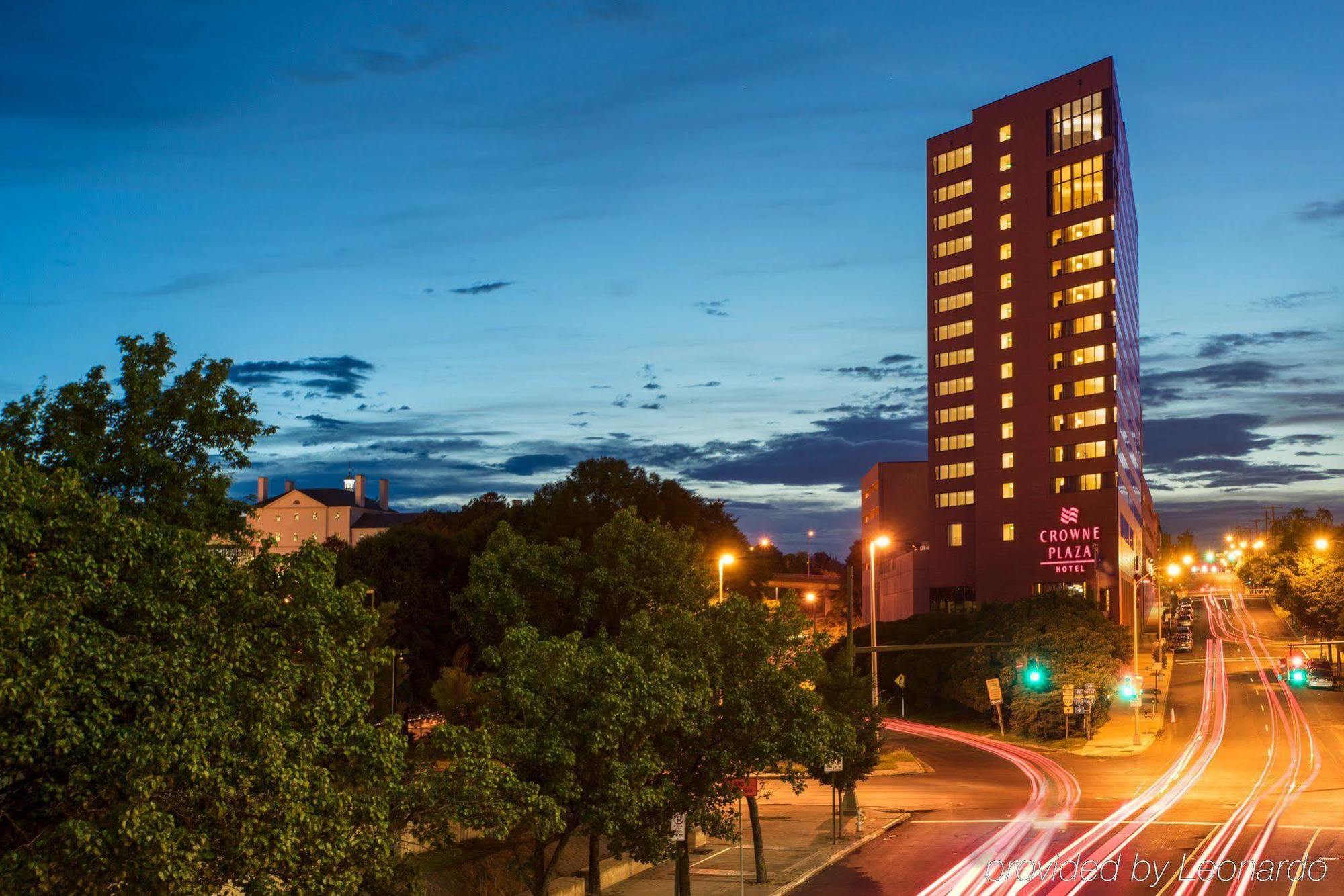 Delta Hotels by Marriott Richmond Downtown Buitenkant foto
